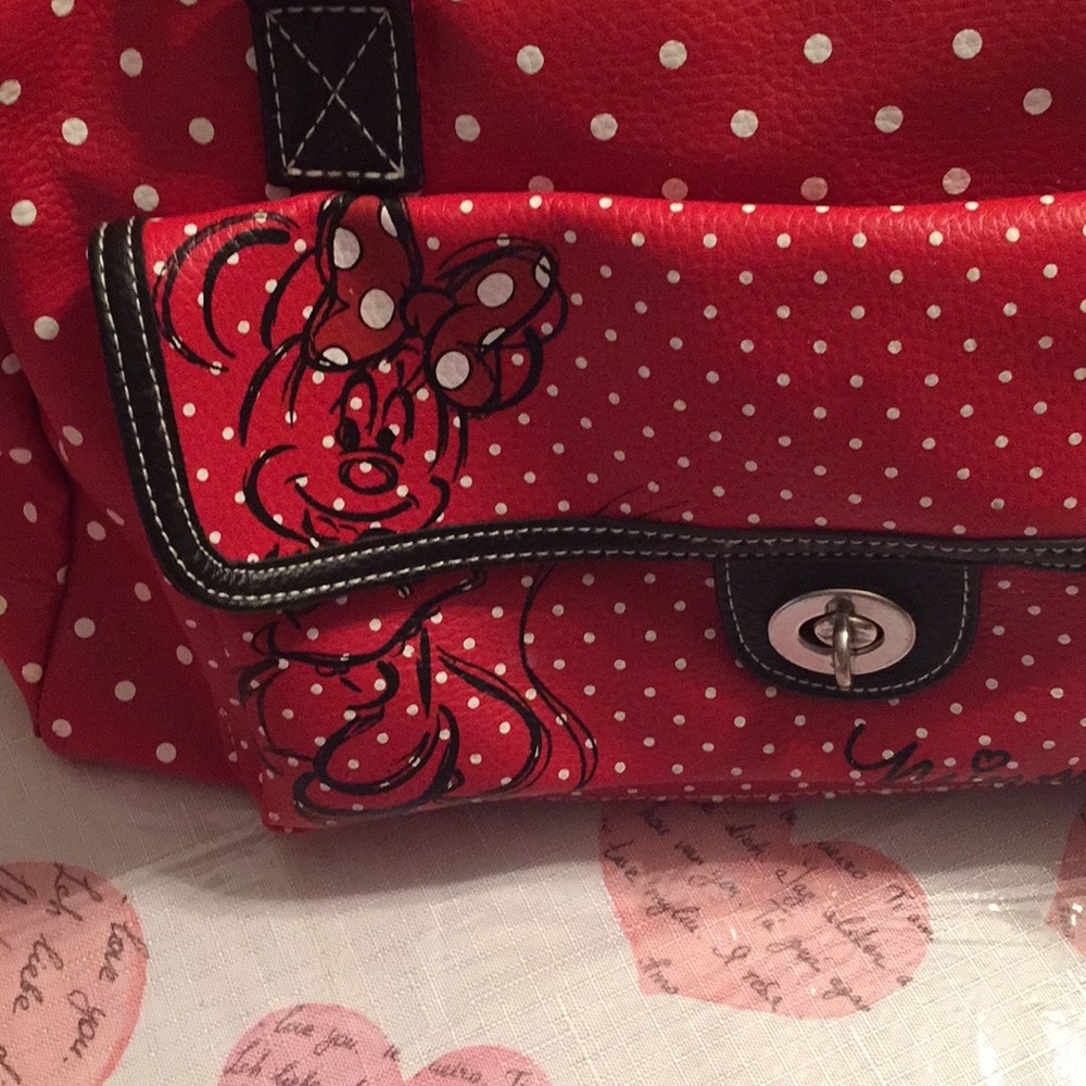RED , WHITE, BLACK COLORS,BNWT MINNIE MOUSE PURSE